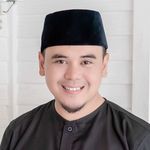 Ustadz Hilman Fauzi ahilmanfauzi